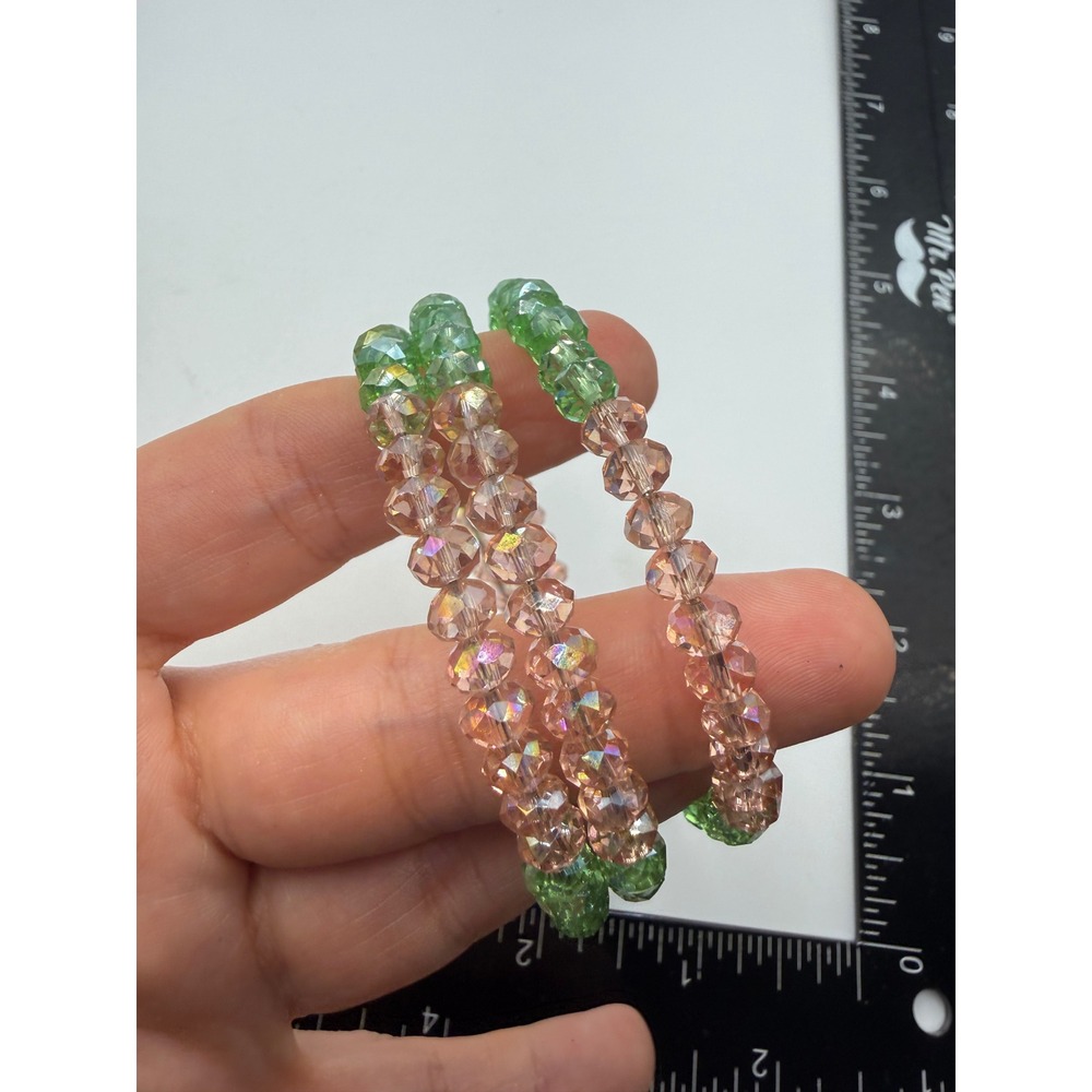 Green Peach Faceted Glass Bead Memory Wire Wrap Coil Bracelet‎ Iridescent AB